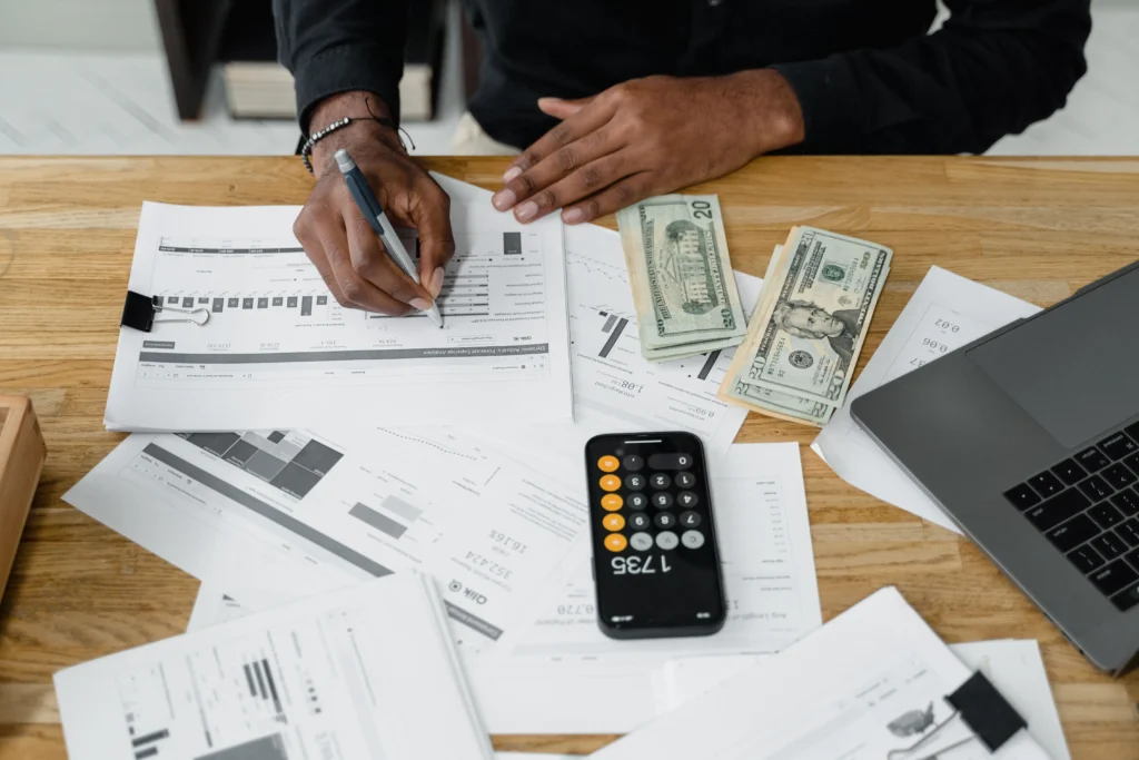 Ecommerce accountant reviewing financial reports and business expenses in the USA